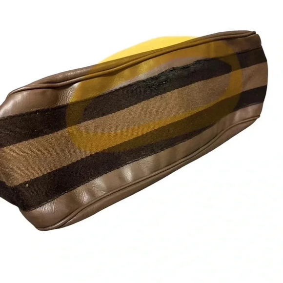 Gucci Light Brown Leather Heritage Stripe Horsebit Hobo Shoulder Bag. - Picture 16 of 16